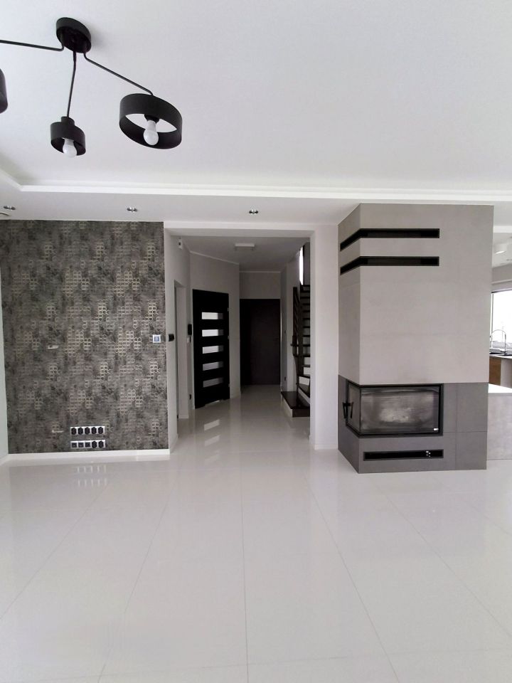 dom wolnostojący, 5 pokoi Trzebiatów, ul. Okrężna. Zdjęcie 5