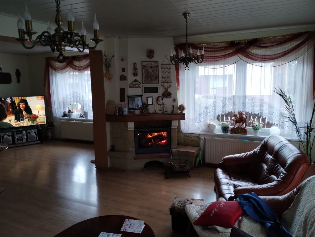 dom wolnostojący, 5 pokoi Charzykowy. Zdjęcie 4