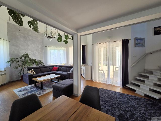 dom wolnostojący, 7 pokoi Śleszowice. Zdjęcie 3