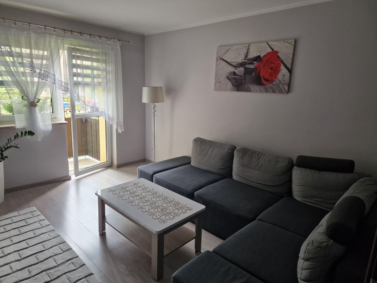 Mieszkanie 3-pokojowe Pińczów, ul. gen. Władysława Sikorskiego. Zdjęcie 3