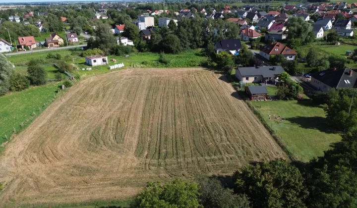 Działka budowlana Pszczółki, ul. Macieja Rataja