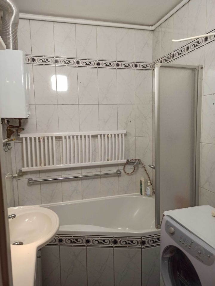 Mieszkanie 4-pokojowe Bolesławiec, ul. Konstantego Ildefonsa Gałczyńskiego. Zdjęcie 3