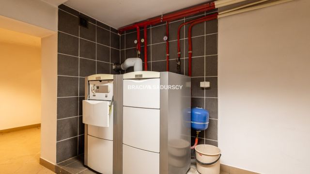 dom wolnostojący, 8 pokoi Zabierzów, ul. Krakowska. Zdjęcie 34