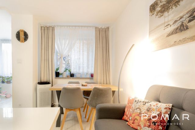 Mieszkanie 4-pokojowe Rybnik, ul. Mikołaja Reja. Zdjęcie 1