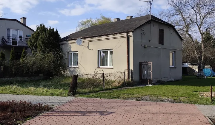 dom wolnostojący, 4 pokoje Radomsko Zakrzówek, ul. Szarych Szeregów