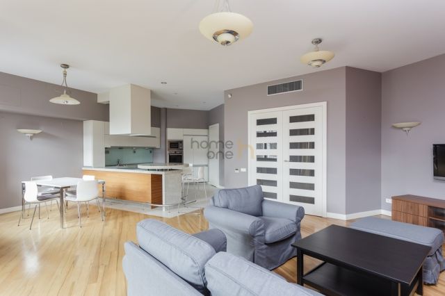 Mieszkanie 3-pokojowe Warszawa Śródmieście, ul. Niecała. Zdjęcie 4