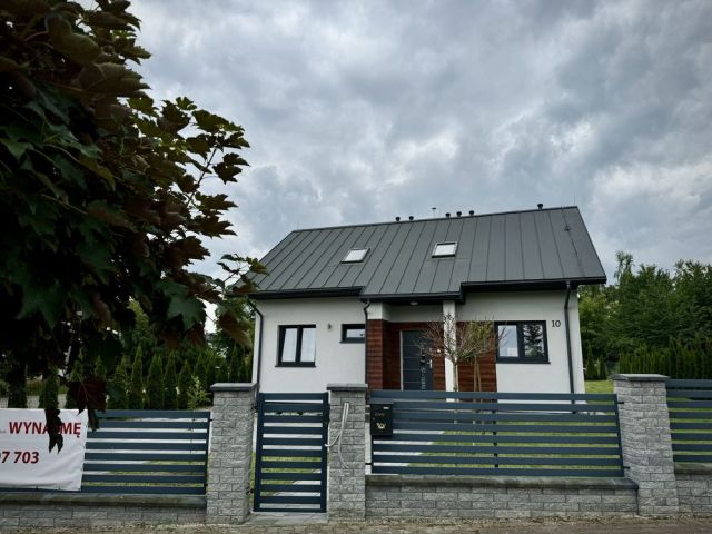 dom wolnostojący Solec-Zdrój, ul. Henryka Sienkiewicza. Zdjęcie 1