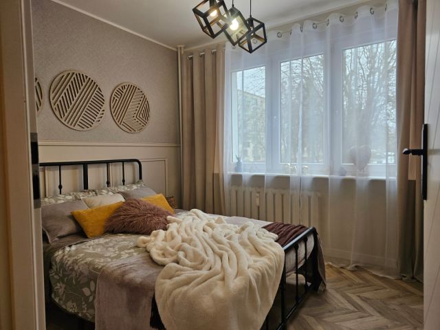 Mieszkanie 3-pokojowe Kalisz, ul. Adama Asnyka. Zdjęcie 4