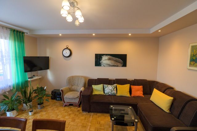 Mieszkanie 3-pokojowe Tomaszów Mazowiecki, ul. dr. Seweryna Sterlinga. Zdjęcie 1