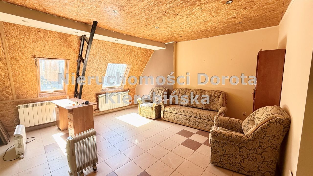 Hala/magazyn Ujazd. Zdjęcie 6