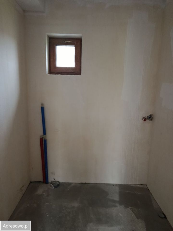 dom wolnostojący, 5 pokoi Glinianka. Zdjęcie 12