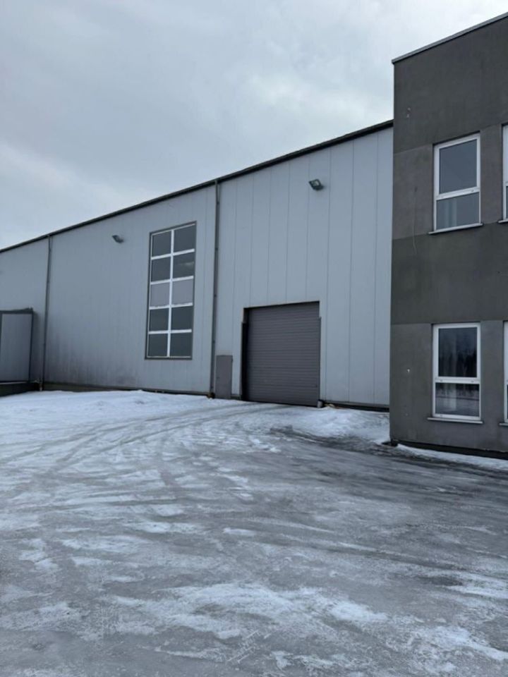 Hala/magazyn Oczesały. Zdjęcie 3