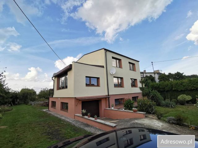 dom wolnostojący, 4 pokoje Cieszków. Zdjęcie 1