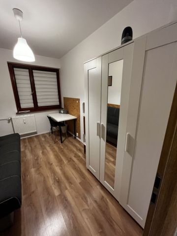 Mieszkanie 4-pokojowe Poznań Grunwald, ul. Jugosłowiańska. Zdjęcie 1