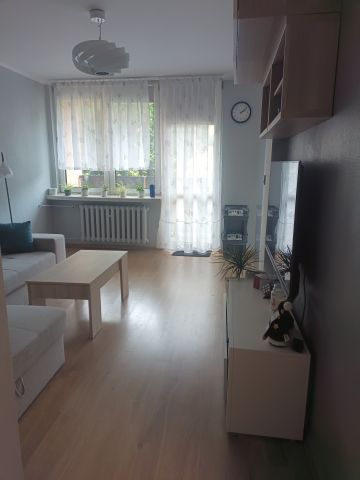 Mieszkanie 3-pokojowe Kędzierzyn-Koźle Kędzierzyn, ul. 1 Maja. Zdjęcie 1