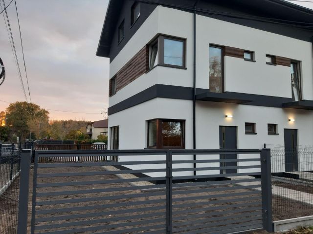 bliźniak, 5 pokoi Warszawa Wawer, ul. Werbeny. Zdjęcie 1