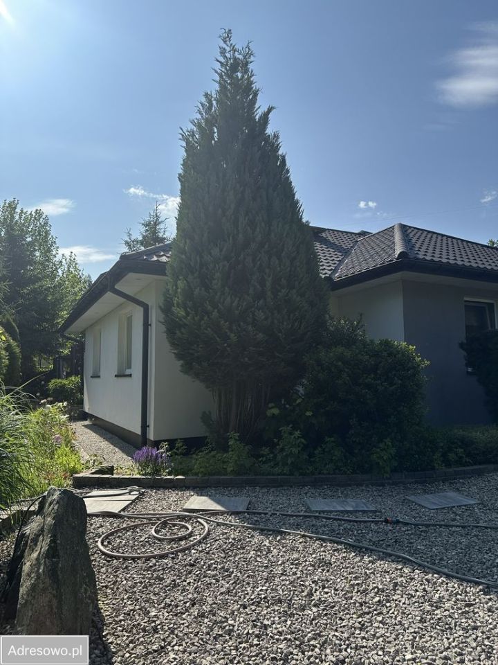 dom wolnostojący, 3 pokoje Józefów, ul. Spokojna. Zdjęcie 2