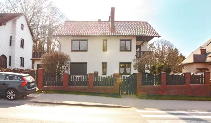 dom wolnostojący, 6 pokoi Trzebnica, ul. Oleśnicka