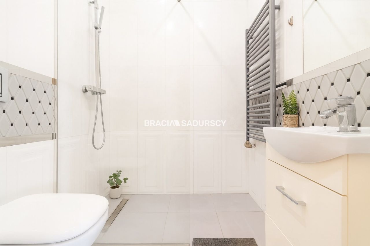 Mieszkanie 4-pokojowe Kraków Grzegórzki, ul. Aleksandra Lubomirskiego. Zdjęcie 12