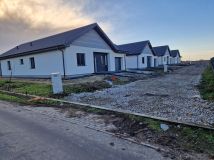 dom wolnostojący, 4 pokoje Wieniec-Zalesie, ul. Sowia. Zdjęcie 1