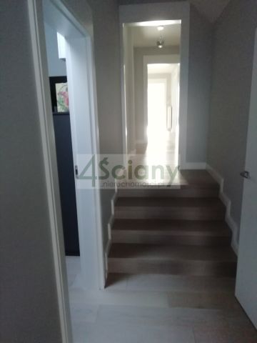 dom wolnostojący, 7 pokoi Jazgarzewszczyzna. Zdjęcie 32