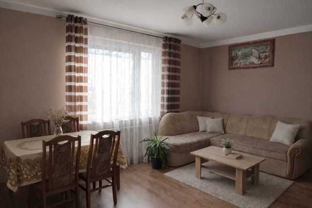 dom wolnostojący Zgłobice, ul. Topolowa. Zdjęcie 1