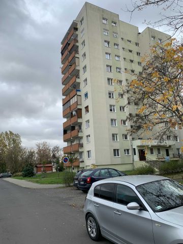 Mieszkanie 3-pokojowe Konin Zatorze, ul. Henryka Wieniawskiego. Zdjęcie 1