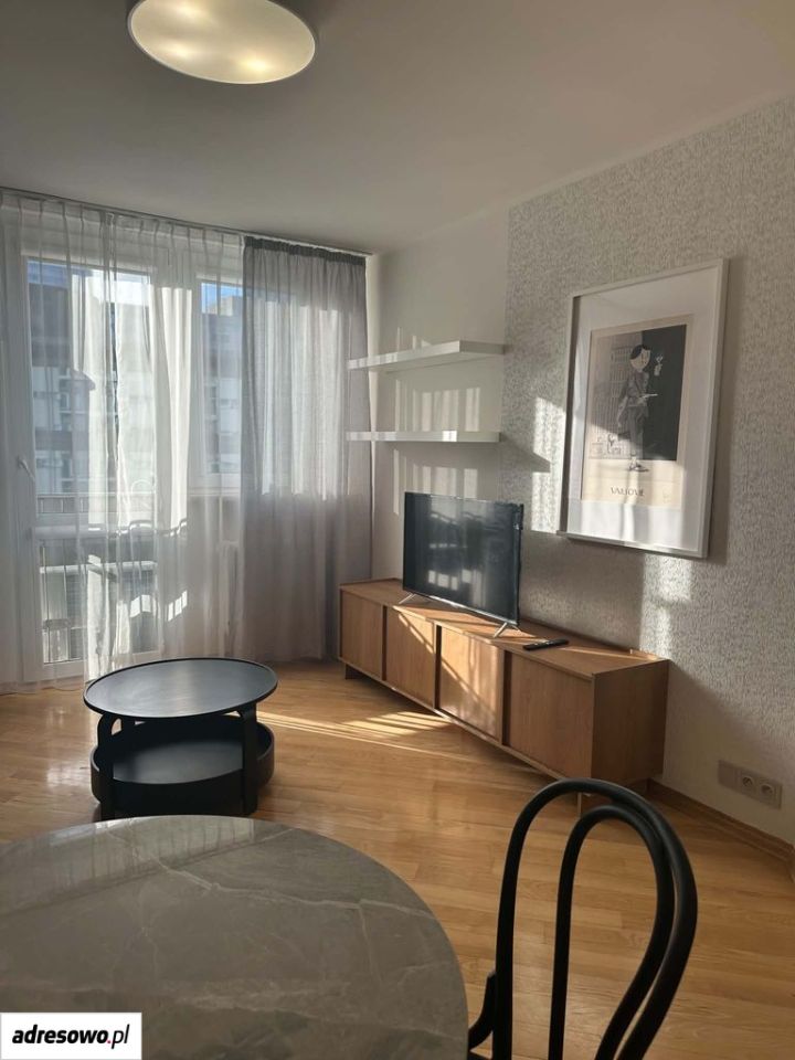 Mieszkanie 3-pokojowe Warszawa Wola, ul. Grzybowska. Zdjęcie 3