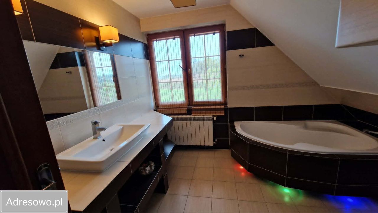 dom wolnostojący, 5 pokoi Zrąb. Zdjęcie 13