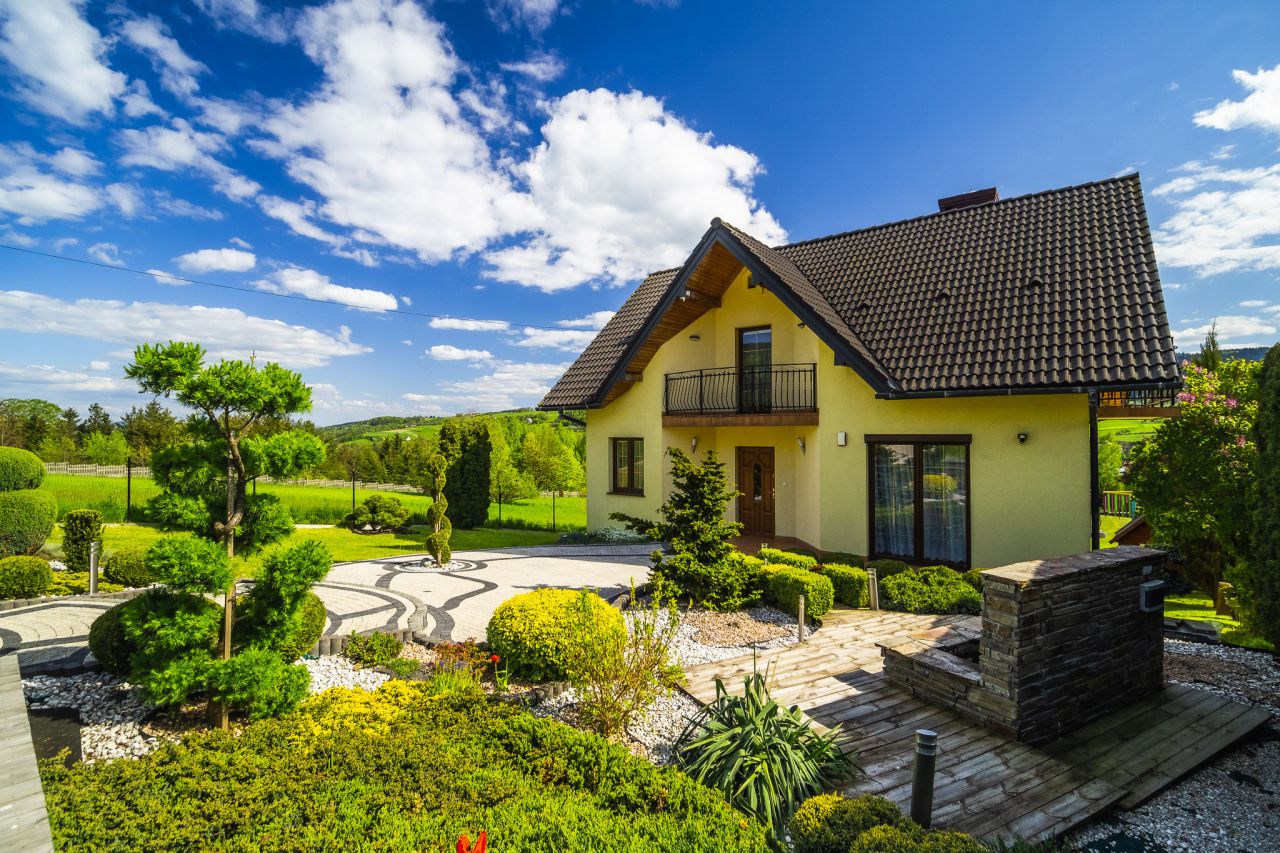 dom wolnostojący, 14 pokoi Kłodne