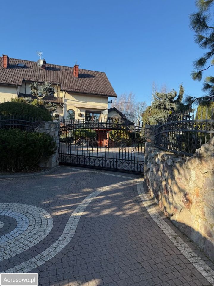 bliźniak, 10 pokoi Biejkowska Wola. Zdjęcie 3