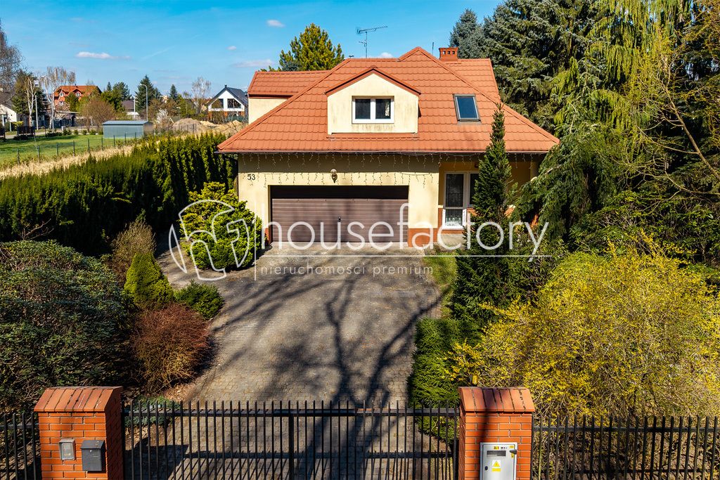 dom wolnostojący, 5 pokoi Zgierz, ul. Młodzieżowa. Zdjęcie 2