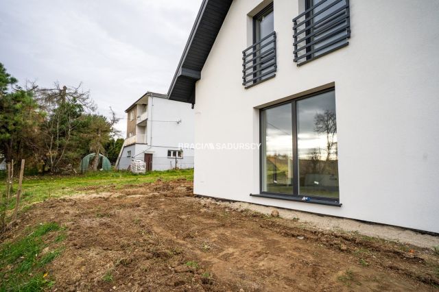 bliźniak, 6 pokoi Koźmice Wielkie. Zdjęcie 23