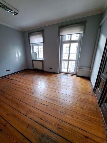 Biuro Poznań Centrum, ul. Półwiejska. Zdjęcie 2