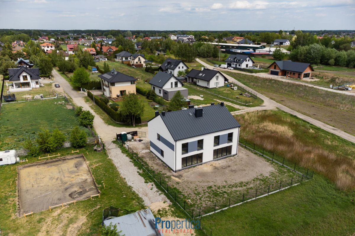 bliźniak, 5 pokoi Borzęcin Duży, ul. Ukośna. Zdjęcie 17