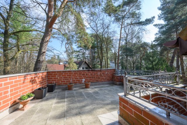 dom wolnostojący, 9 pokoi Podkowa Leśna. Zdjęcie 4