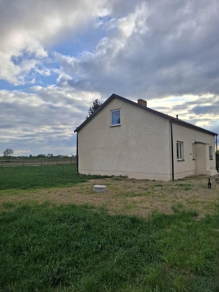 dom wolnostojący, 6 pokoi Wola Adamowa. Zdjęcie 2