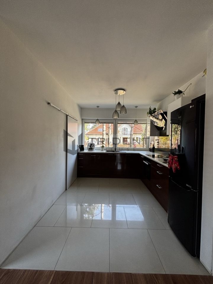 dom wolnostojący, 6 pokoi Piaseczno, ul. Zbigniewa Herberta. Zdjęcie 5