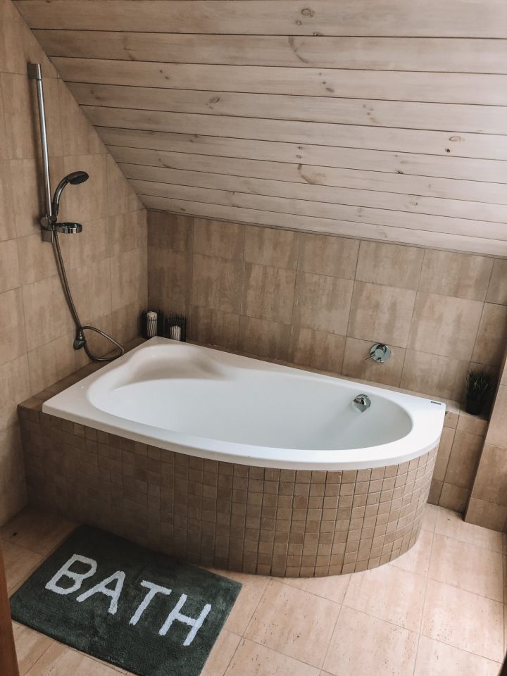 dom wolnostojący, 11 pokoi Ruś. Zdjęcie 10