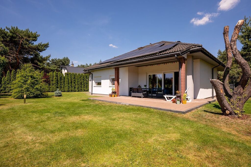 dom wolnostojący, 4 pokoje Zgierz, ul. Przyrodnicza