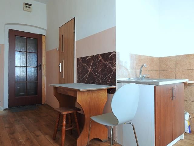 Mieszkanie 1-pokojowe Piekary Śląskie Centrum, ul. Prymasa Stefana Wyszyńskiego. Zdjęcie 1