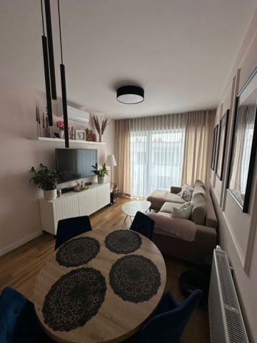 Mieszkanie 3-pokojowe Jarocin. Zdjęcie 1