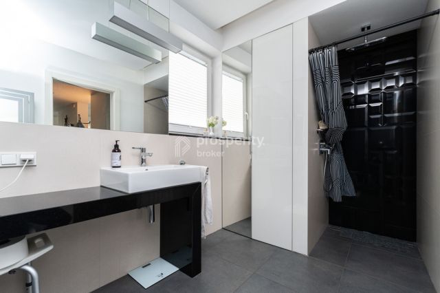 dom wolnostojący, 5 pokoi Warszawa Wawer. Zdjęcie 11