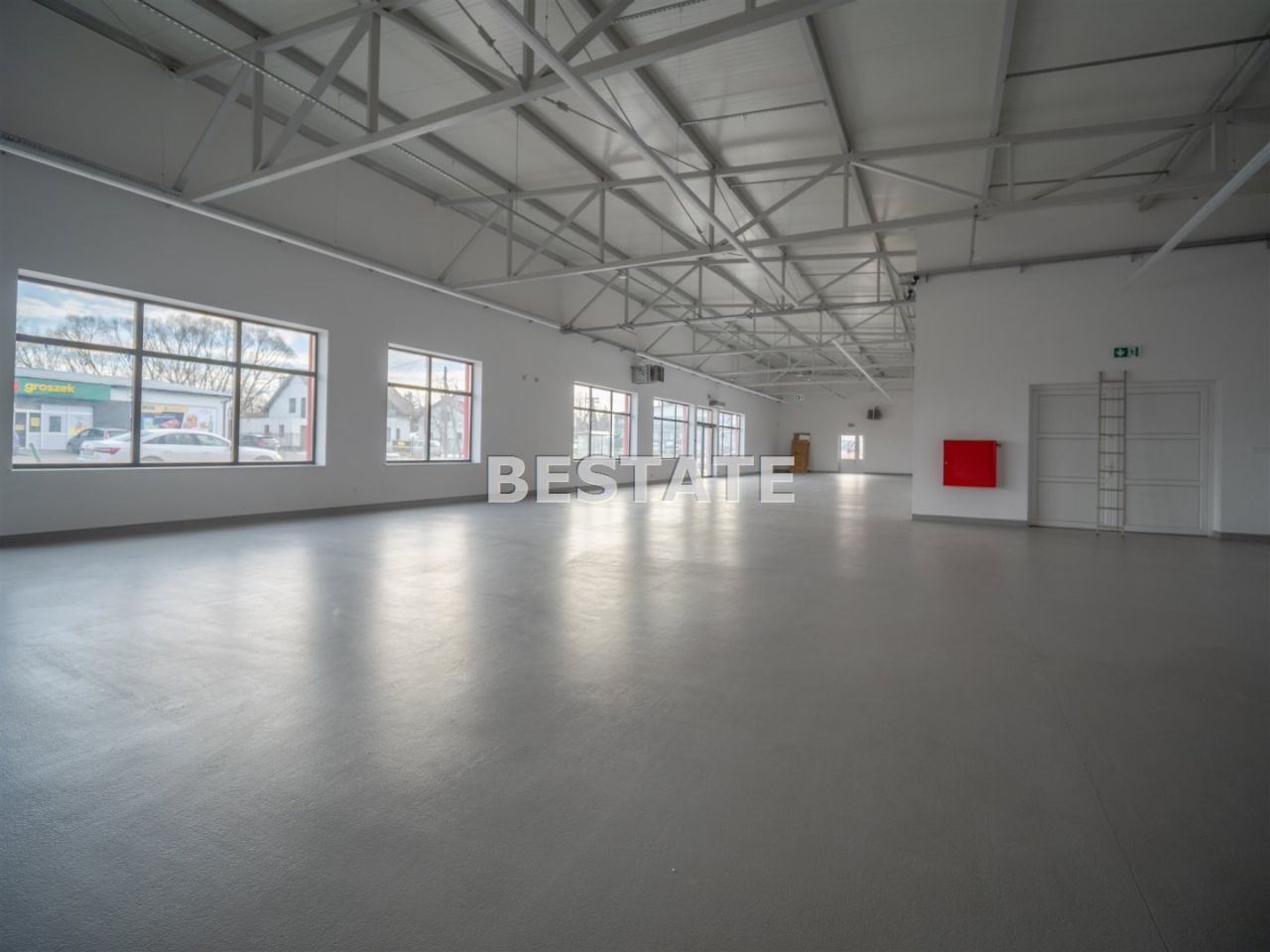 Hala/magazyn Radomyśl Wielki, ul. Piłsudskiego. Zdjęcie 16