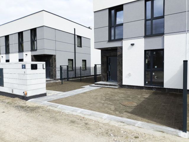 bliźniak, 5 pokoi Zakręt, ul. Nowa. Zdjęcie 1