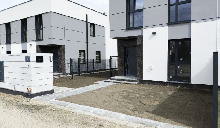 bliźniak, 5 pokoi Zakręt, ul. Nowa