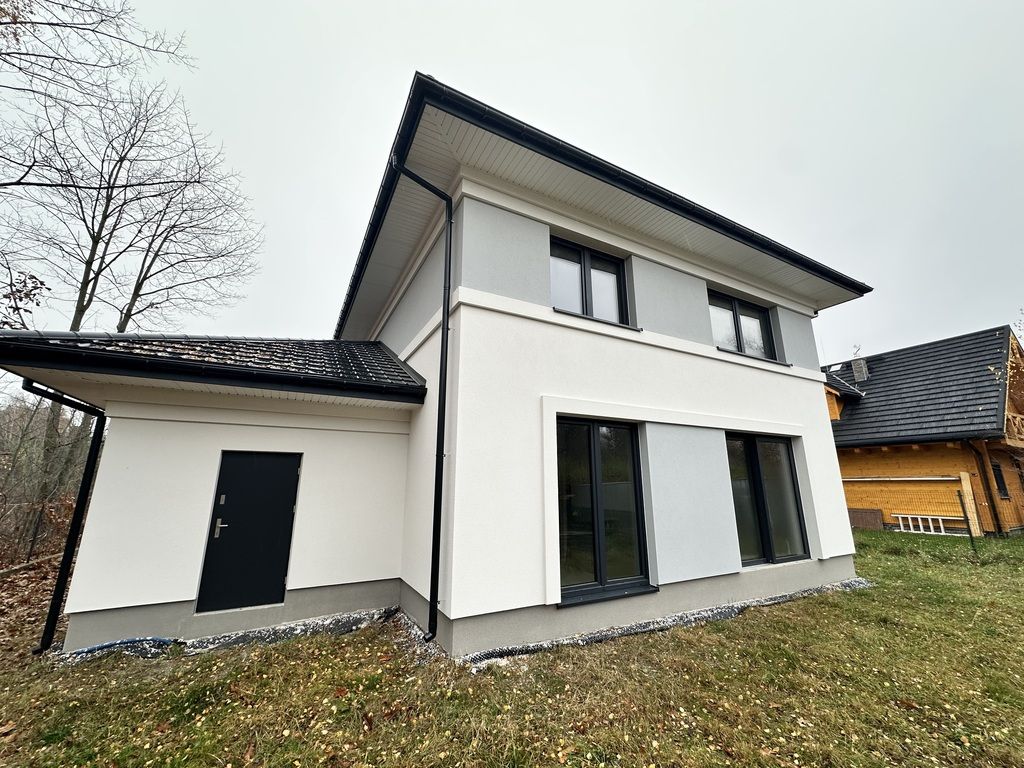 dom wolnostojący, 6 pokoi Jadwisin, ul. Andromedy. Zdjęcie 2