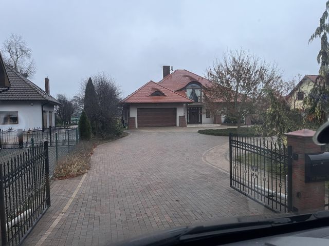 dom wolnostojący, 5 pokoi Wieleń, al. Zamkowa. Zdjęcie 1