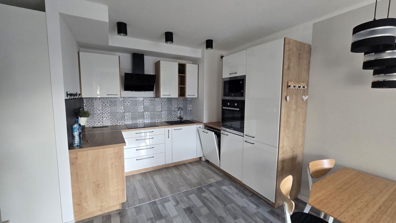 Mieszkanie 3-pokojowe Tychy Żwaków. Zdjęcie 2