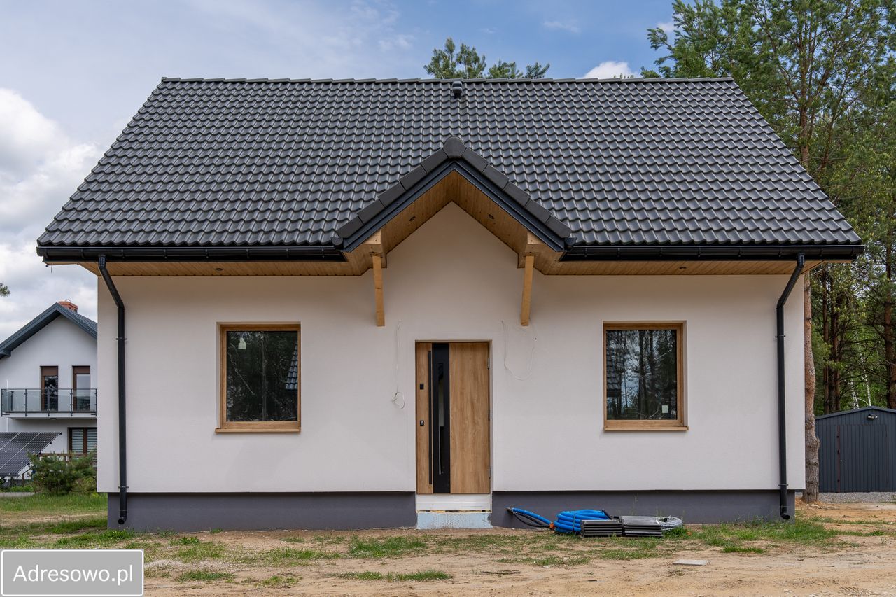 dom wolnostojący, 5 pokoi Niwy. Zdjęcie 2